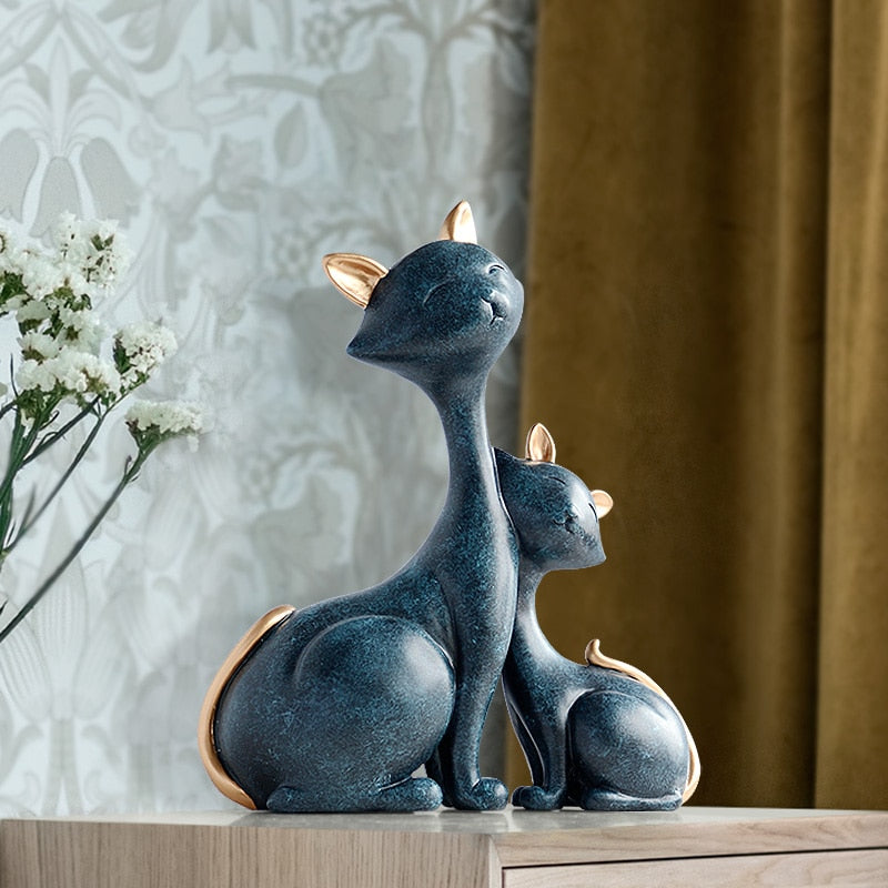 Estátua casal de gatos para ambiente